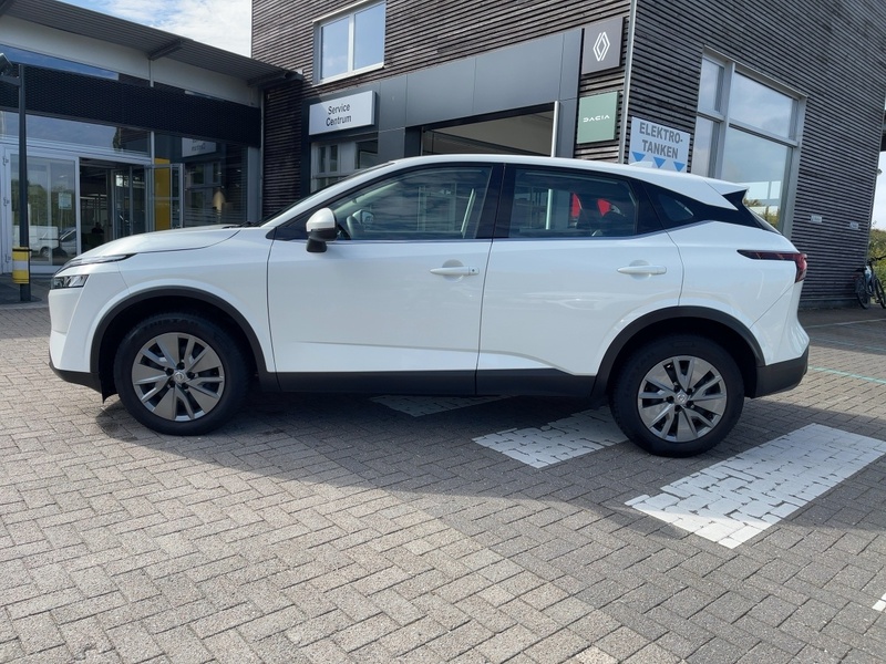 Fahrzeugabbildung Qashqai Visia 1.3 DIG-T MHEV Bild 2 von 15