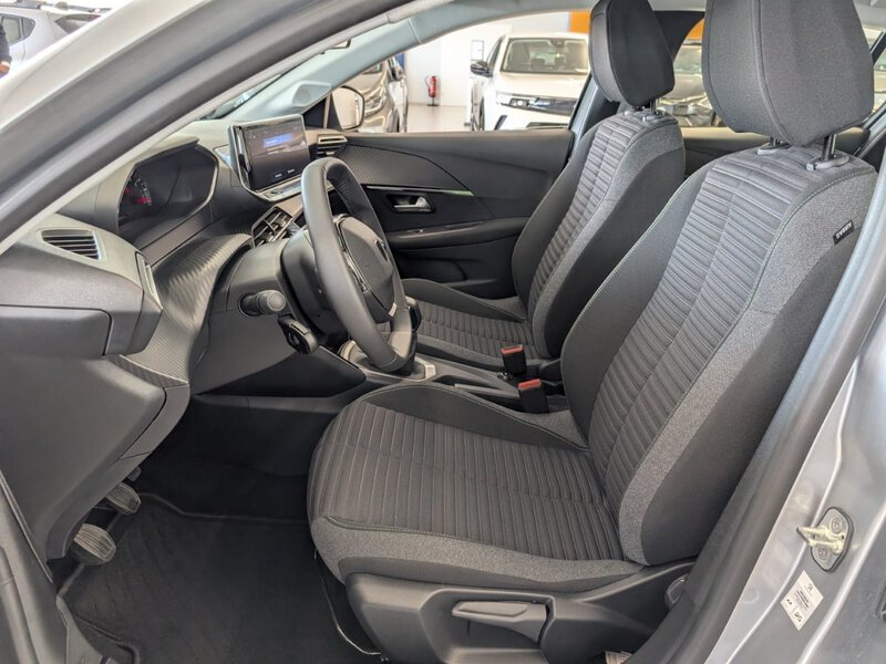 Fahrzeugabbildung 208 PureTech 75 Active Allwetter Navi Bild 8 von 37