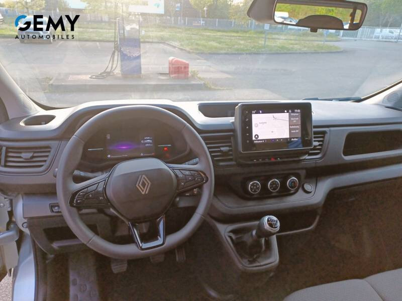 Renault Trafic Combi
