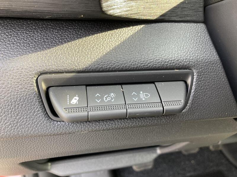 Fahrzeugabbildung Trafic Pkw Grand Entry Blue dCi 150 Bild 20 von 23