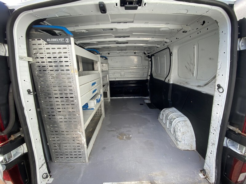Fahrzeugabbildung Trafic Lkw Komfort L1H1 3,0t Bild 7 von 15