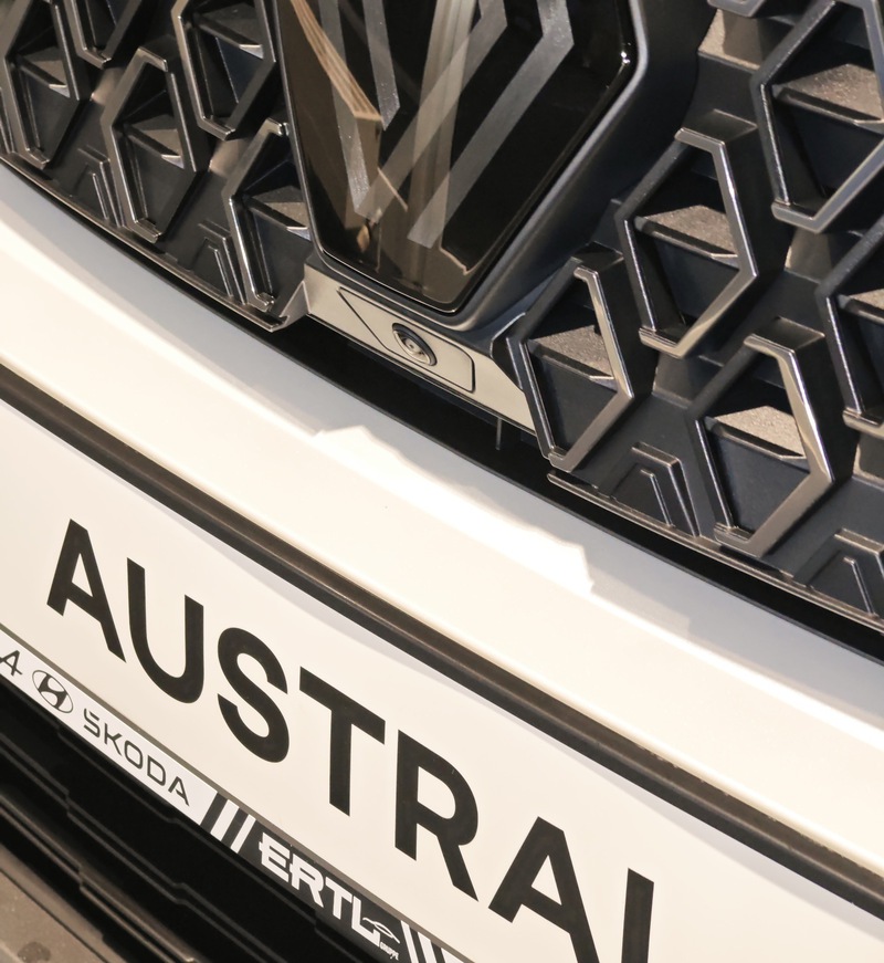 Fahrzeugabbildung Austral Esprit Alpine Full Hybrid E-Tech 200 Bild 41 von 45