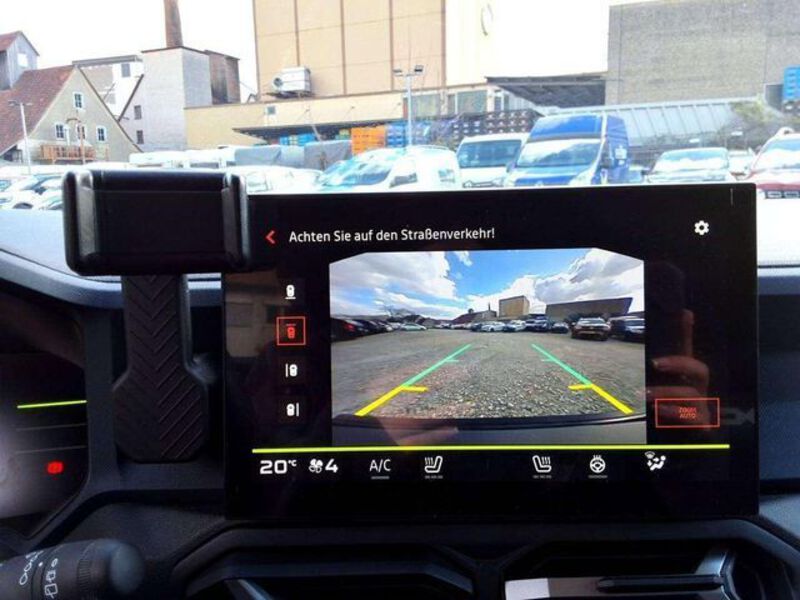 Fahrzeugabbildung Duster TCE 130/360KAMERA/NAVI/CARPLAY Bild 14 von 17
