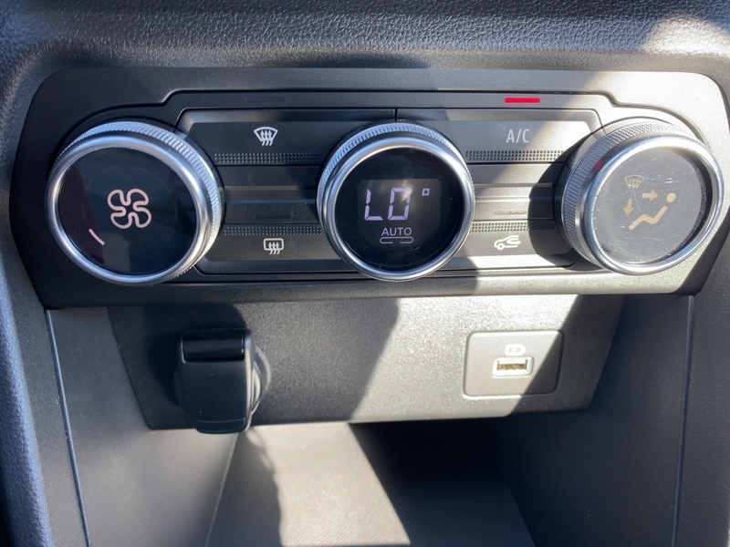 Fahrzeugabbildung Sandero ABS Fahrerairbag ZV Bild 19 von 20