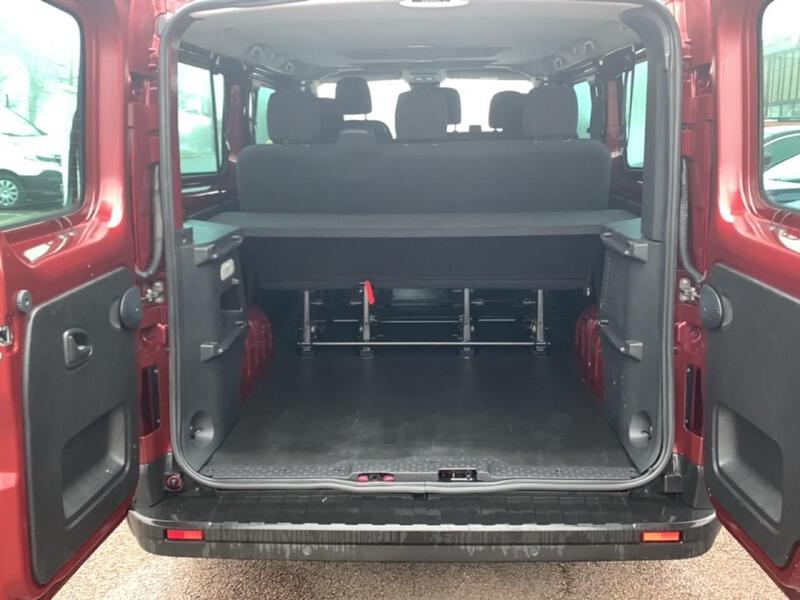 Renault Trafic Combi