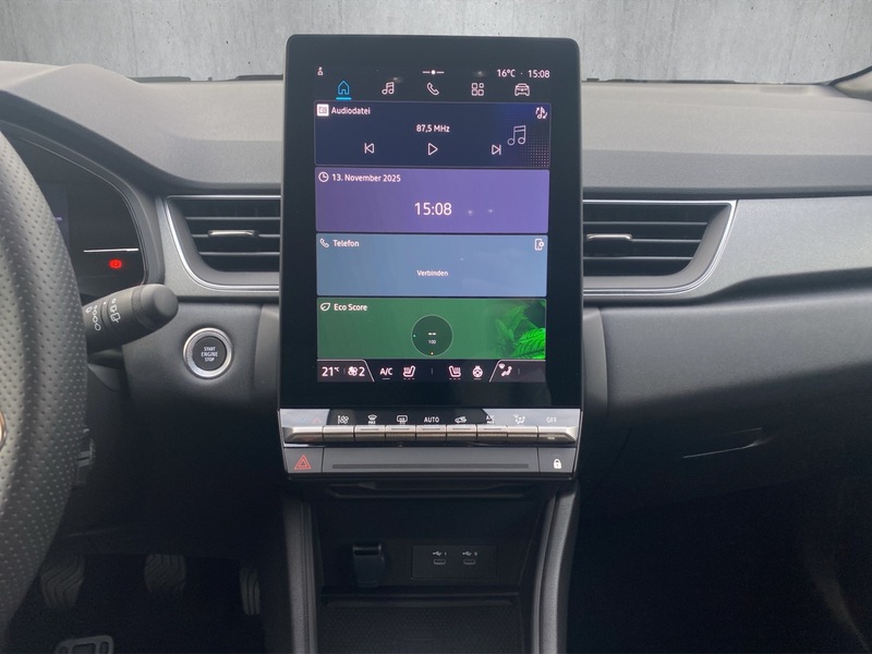 Fahrzeugabbildung Captur Techno TCe 90 Bild 14 von 15
