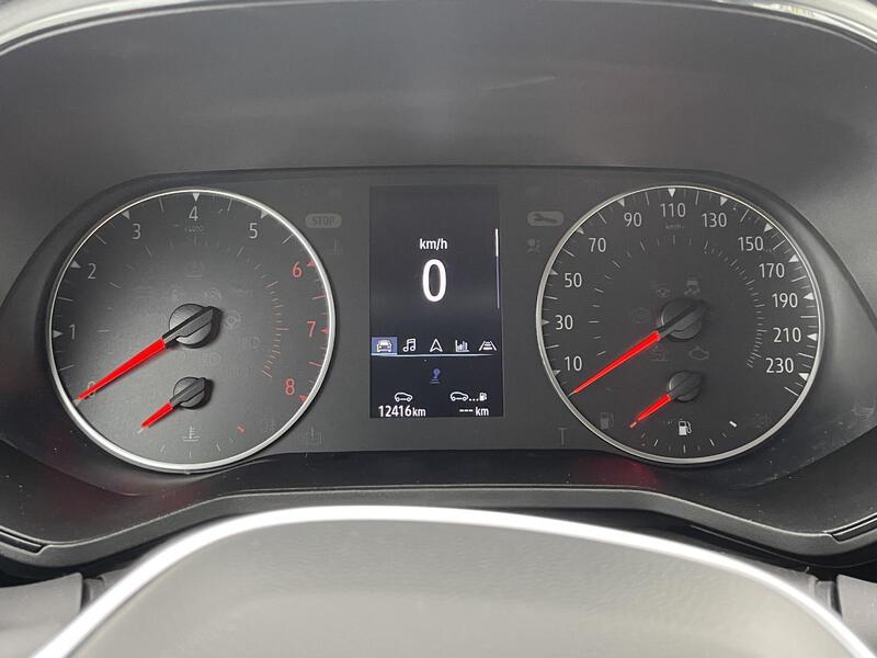 Fahrzeugabbildung Clio EQUILIBRE TCe 90 Bild 16 von 21