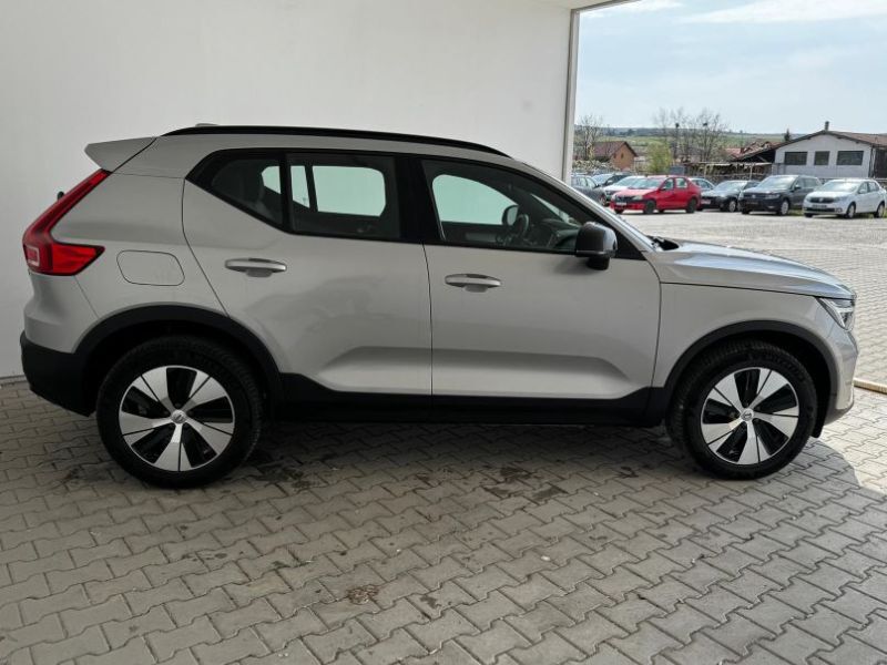 VOLVO XC40 2023 — imagine 28