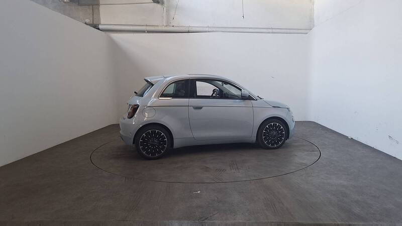 Fiat 500e Berline MY22 Serie 1 Step 1