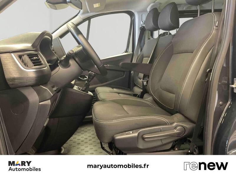 Nissan Primastar Combi