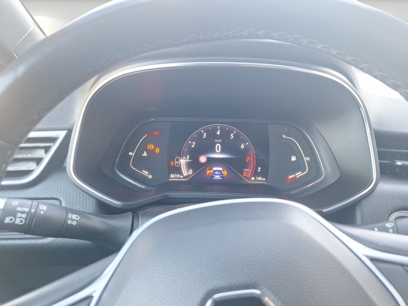 Fahrzeugabbildung Clio INTENS TCe 90 Bild 12 von 17