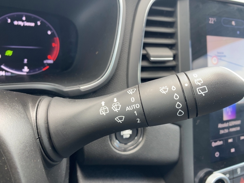 Fahrzeugabbildung Megane 5-Türer R.S. LINE TCe 140 GPF Bild 17 von 21