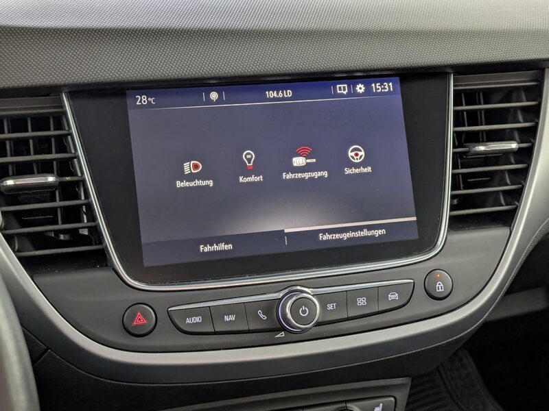 Fahrzeugabbildung Crossland X 1.2 Turbo Edition Navi LED Klima Bild 24 von 33