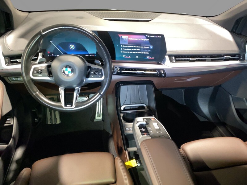BMW 220
