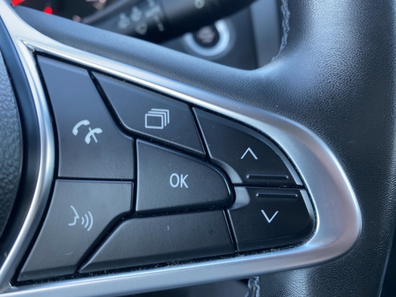Fahrzeugabbildung Clio EXPERIENCE TCe 100 Bild 17 von 21