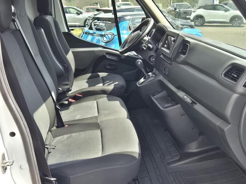Nissan Interstar