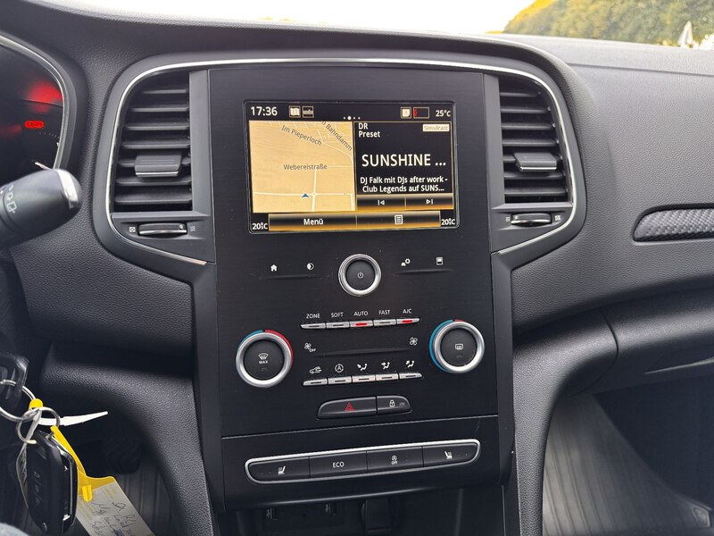 Fahrzeugabbildung Megane GRANDTOUR LIMITED TCE 140 Bild 17 von 19