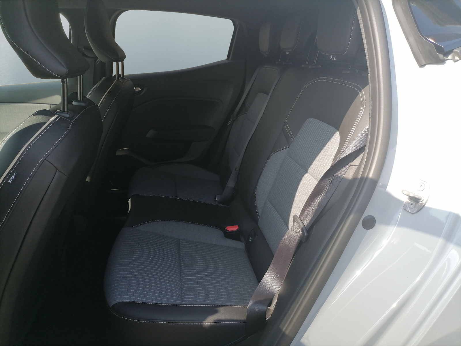 Renault Clio – Bild 9