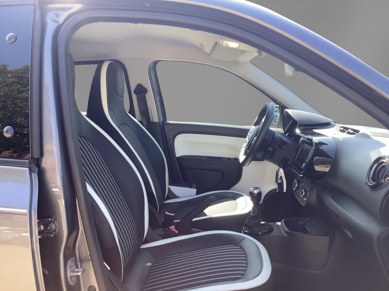 Fahrzeugabbildung Twingo Intens Sce 75 Start & Stop Bild 11 von 16