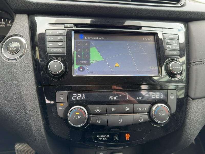 Fahrzeugabbildung X-Trail Automatik Bild 10 von 16