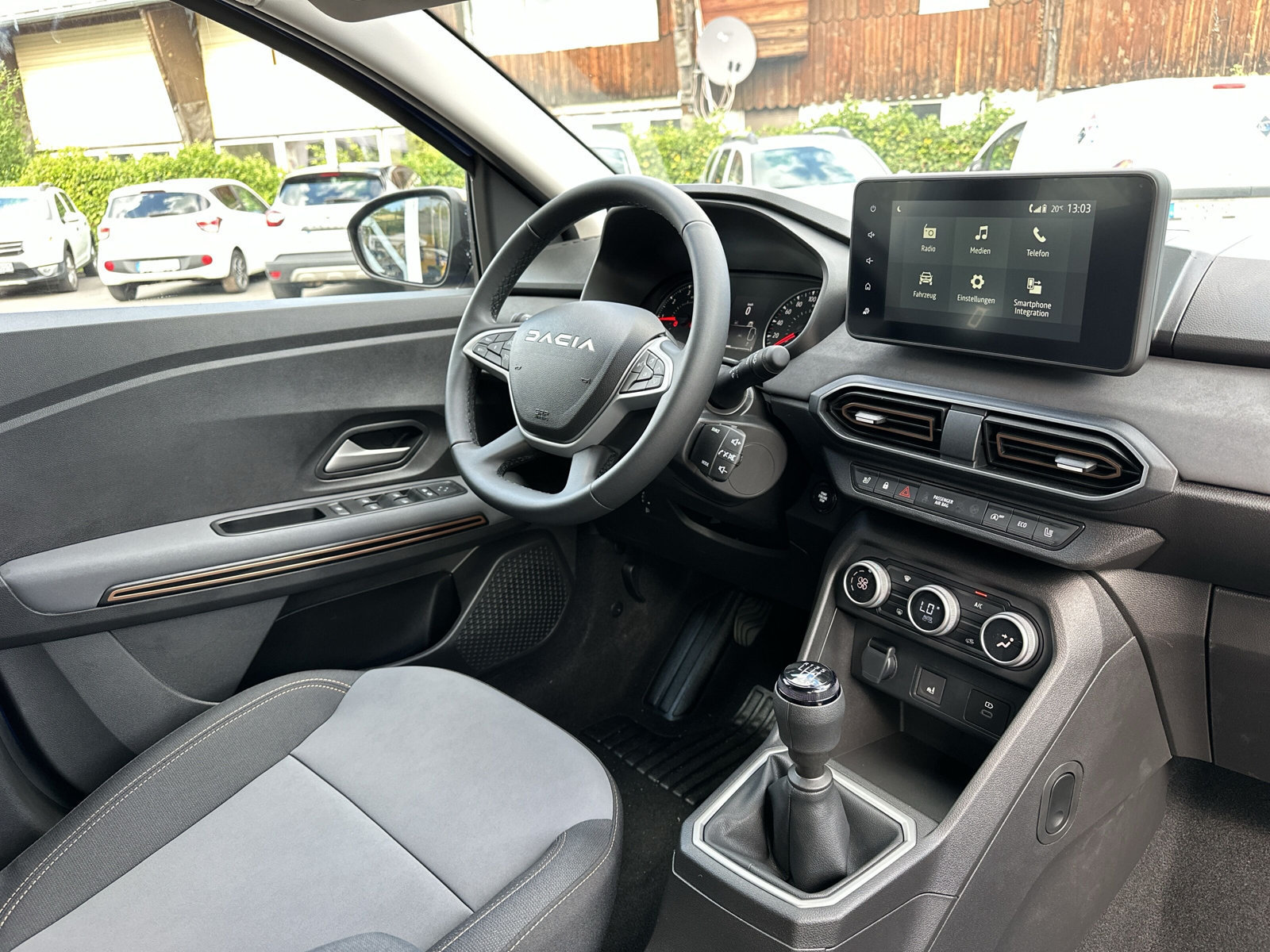 Dacia Sandero – Bild 9