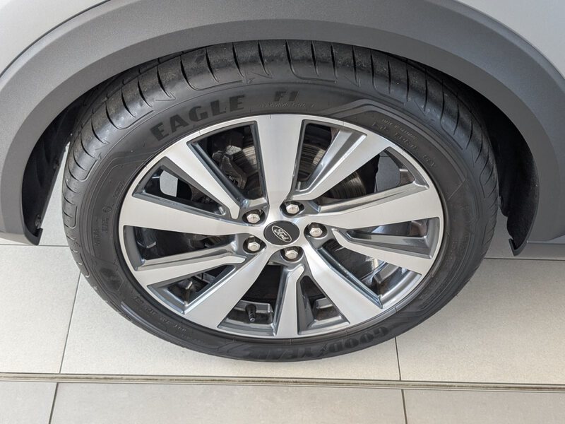 Fahrzeugabbildung Puma 1.0 EcoBoost MHEV Titanium X Massage B&O Bild 7 von 49