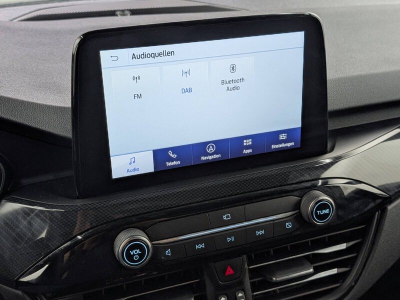 Fahrzeugabbildung Kuga 2.5 PHEV ST-Line X HUD B&O AHK ACC Pano Bild 26 von 45