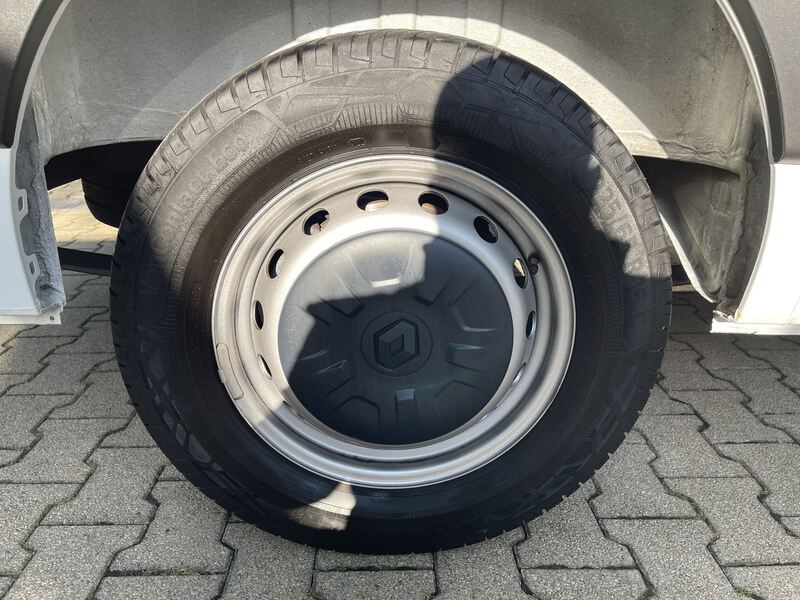 Fahrzeugabbildung Master L3H2 3,5t Blue dCi 135 PS FWD Bild 10 von 28