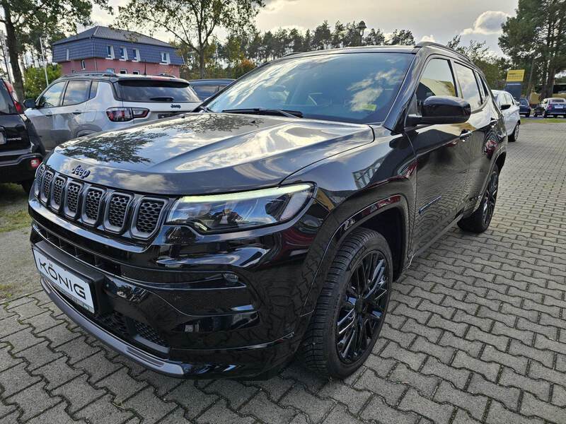 Fahrzeugabbildung Compass 1.3 PHEV S Allrad *CarPlay*Kamera*Leder* Bild 1 von 16