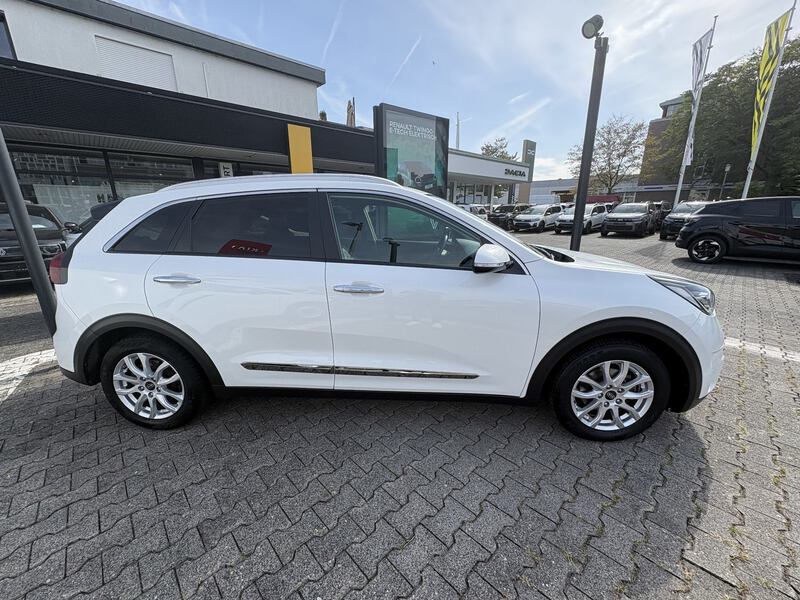 Fahrzeugabbildung Niro 1.6 Plug-in Hybrid Vision Bild 3 von 18