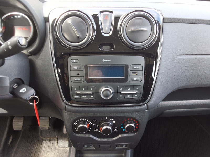 Fahrzeugabbildung Dokker VP Comfort 1.5 Blue dCi 95 Bild 5 von 10