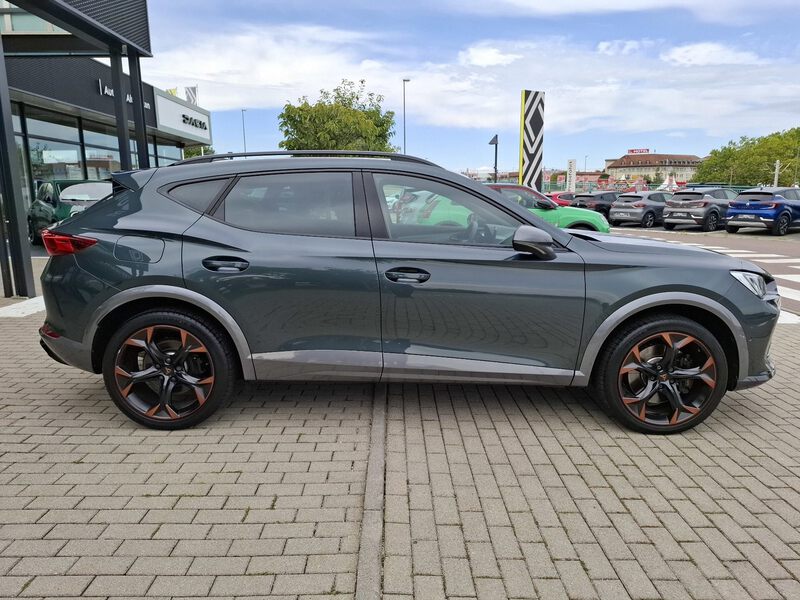 Fahrzeugabbildung Formentor VZ 2.0 TSI 4Drive (310 PS) 7-Gang-DSG Bild 5 von 49