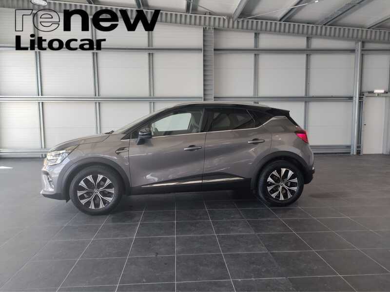 RENAULT Captur Techno — photo 2