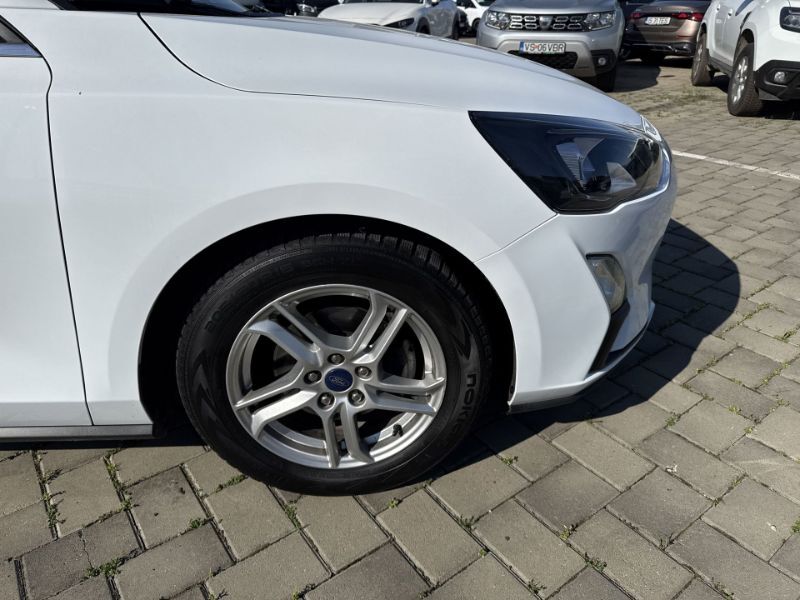 FORD Focus 2019 — imagine 6
