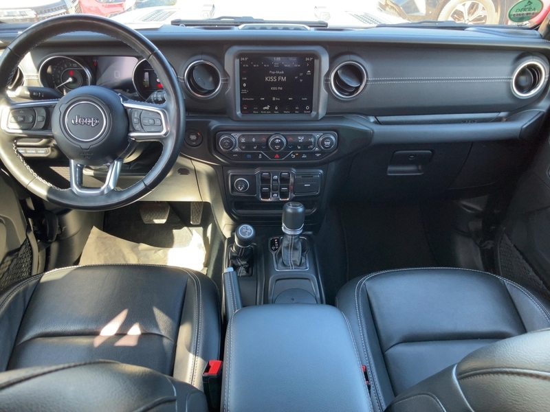 Fahrzeugabbildung Wrangler 4x4 Automatik, Carplay Bild 14 von 20