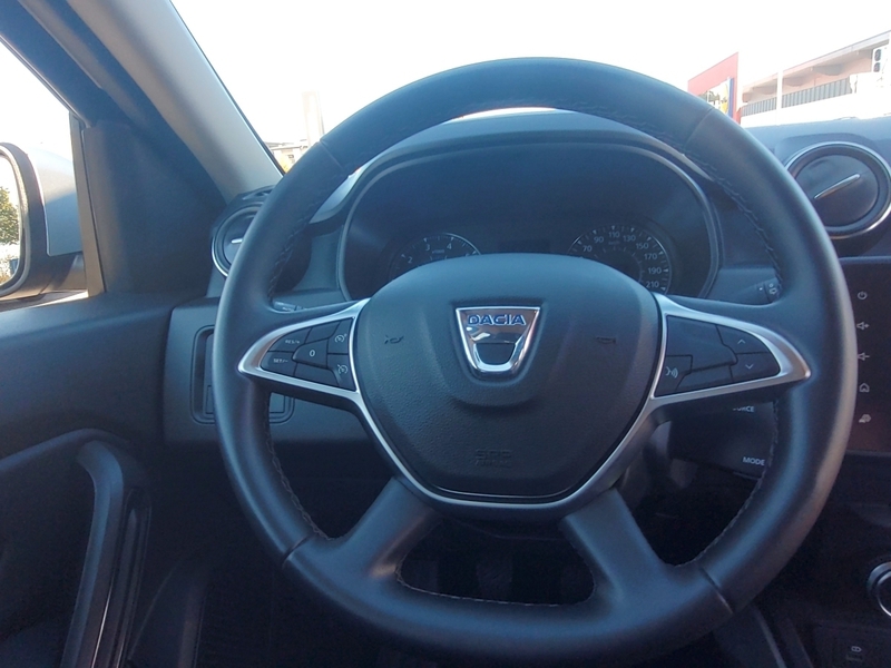 Fahrzeugabbildung Duster Prestige+ TCe 130 2WD Bild 10 von 12