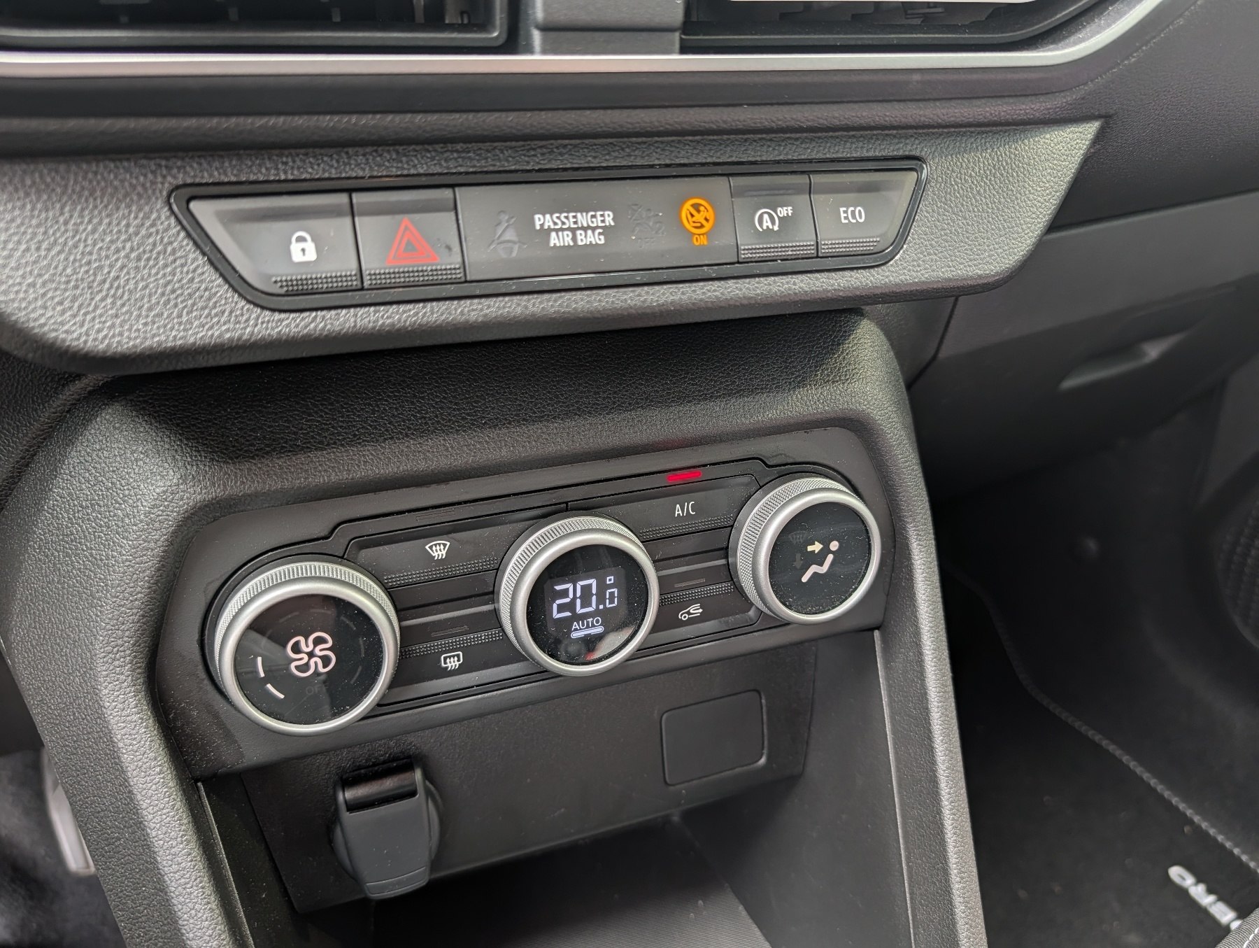 Dacia Sandero – Bild 8