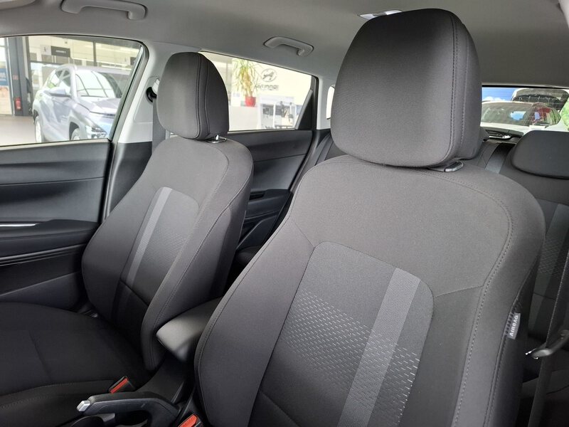 Fahrzeugabbildung i20 FL (MY25) 1.0 T-GDI (100 PS) 6-MT 2WD Trend Bild 32 von 43