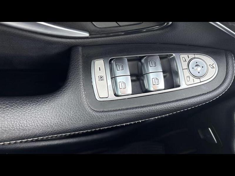 Mercedes GLC