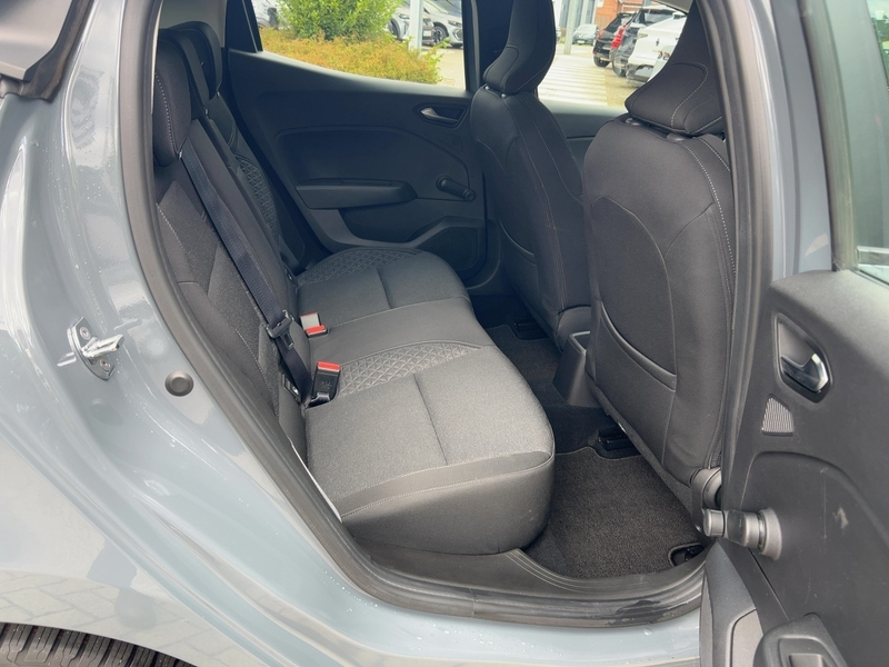Fahrzeugabbildung Clio V 1.0 TCe 100 Experience Bild 9 von 15