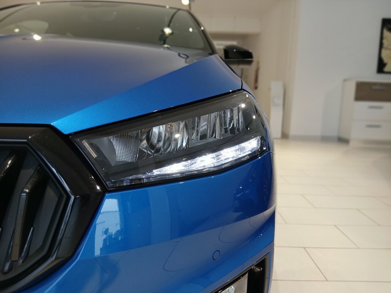 Fahrzeugabbildung Fabia 1.0 TSI Monte Carlo OPF Bild 3 von 47