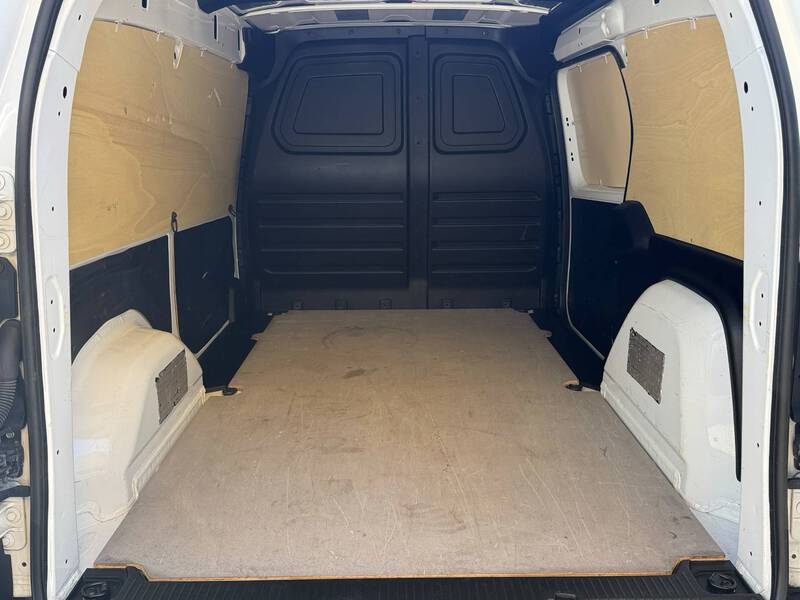 Fahrzeugabbildung Kangoo Rapid Advance L2 Blue dCi 115 Bild 7 von 12