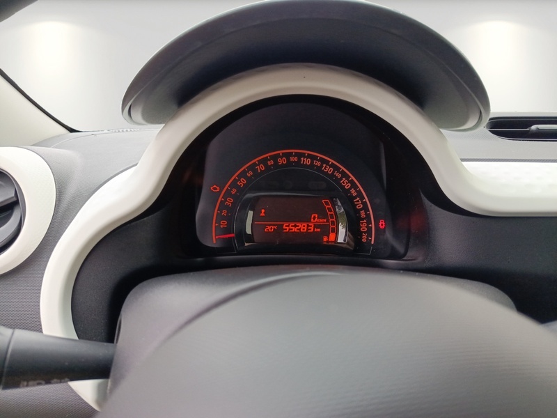 Fahrzeugabbildung Twingo Entry SCe 65 Start & Stop Bild 12 von 17