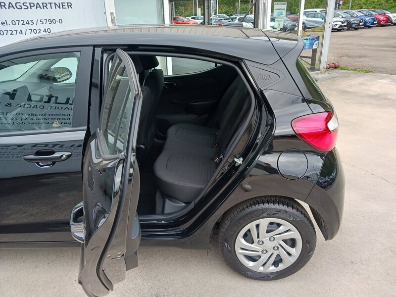 Fahrzeugabbildung i10 Select 1.0 Start&Stop MT  Bild 13 von 30