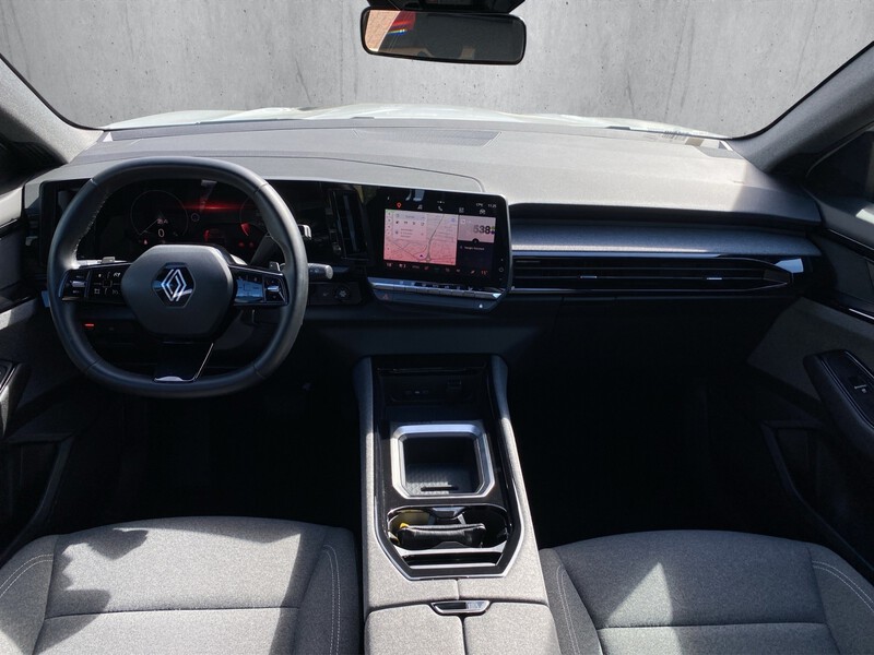 Fahrzeugabbildung Austral Evolution TCe 160 MildHybrid Bild 13 von 15