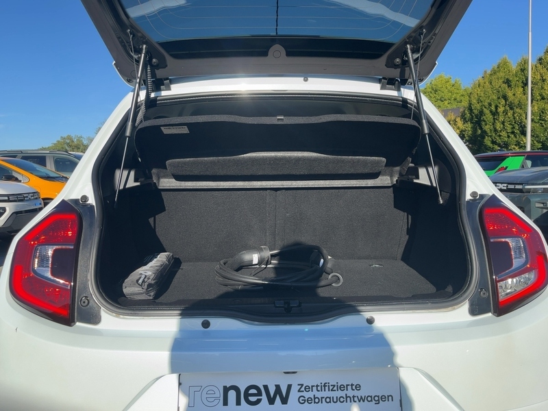 Fahrzeugabbildung Twingo E-TECH 100% el.  E-Tech 100% elektrisch Bild 12 von 16
