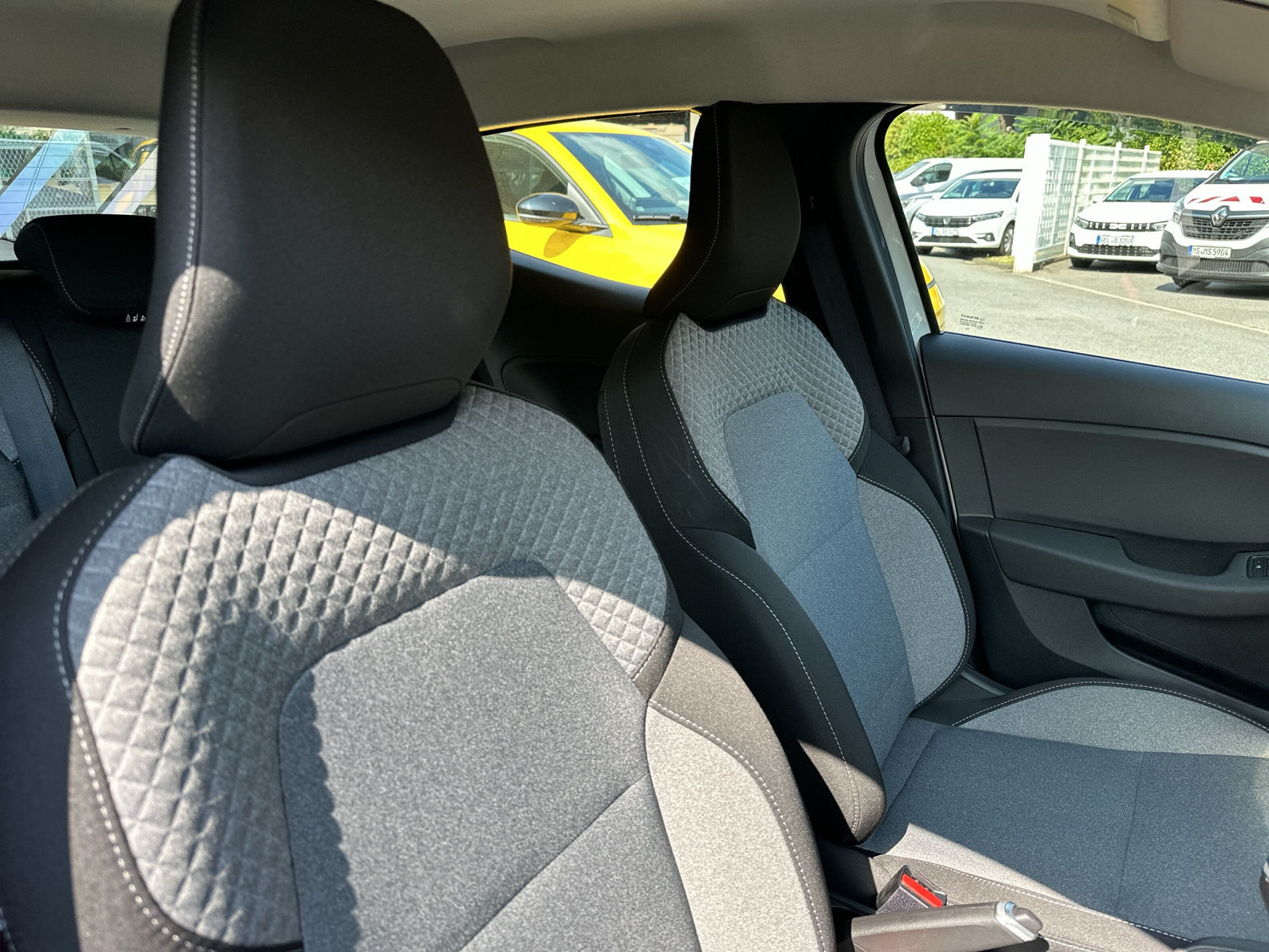Renault Clio – Bild 13