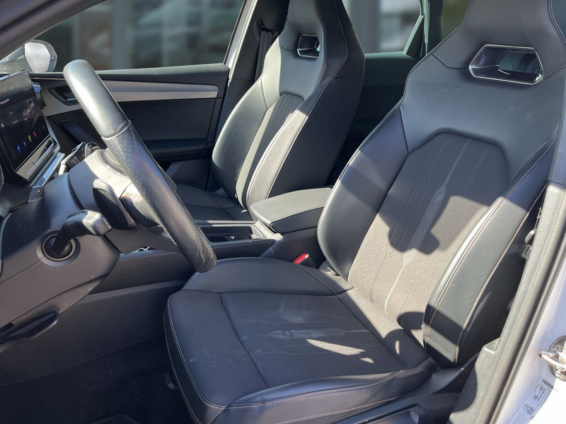Fahrzeugabbildung Leon Sportstourer 1.4 e-HYBRID OPF Bild 12 von 16