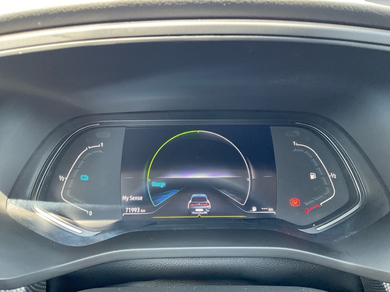 Fahrzeugabbildung Arkana INTENS E-TECH Hybrid 145/LED/Navi/Kamera Bild 12 von 17