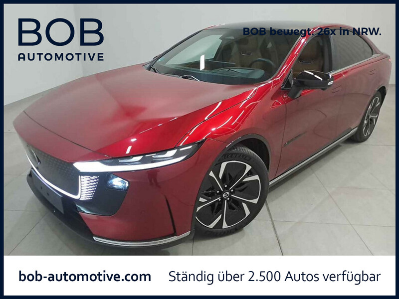 Fahrzeugabbildung 6e HEADUP TOTWINKEL 360° BT Bild 1 von 7